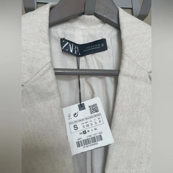 ZARA Cropped Blazer - Picture 5 of 7